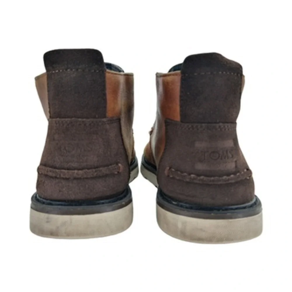 TOMS Boots Mens Size 9 Brown Leather Chukka Ankle Casual Plaid Lined Moc Toe
